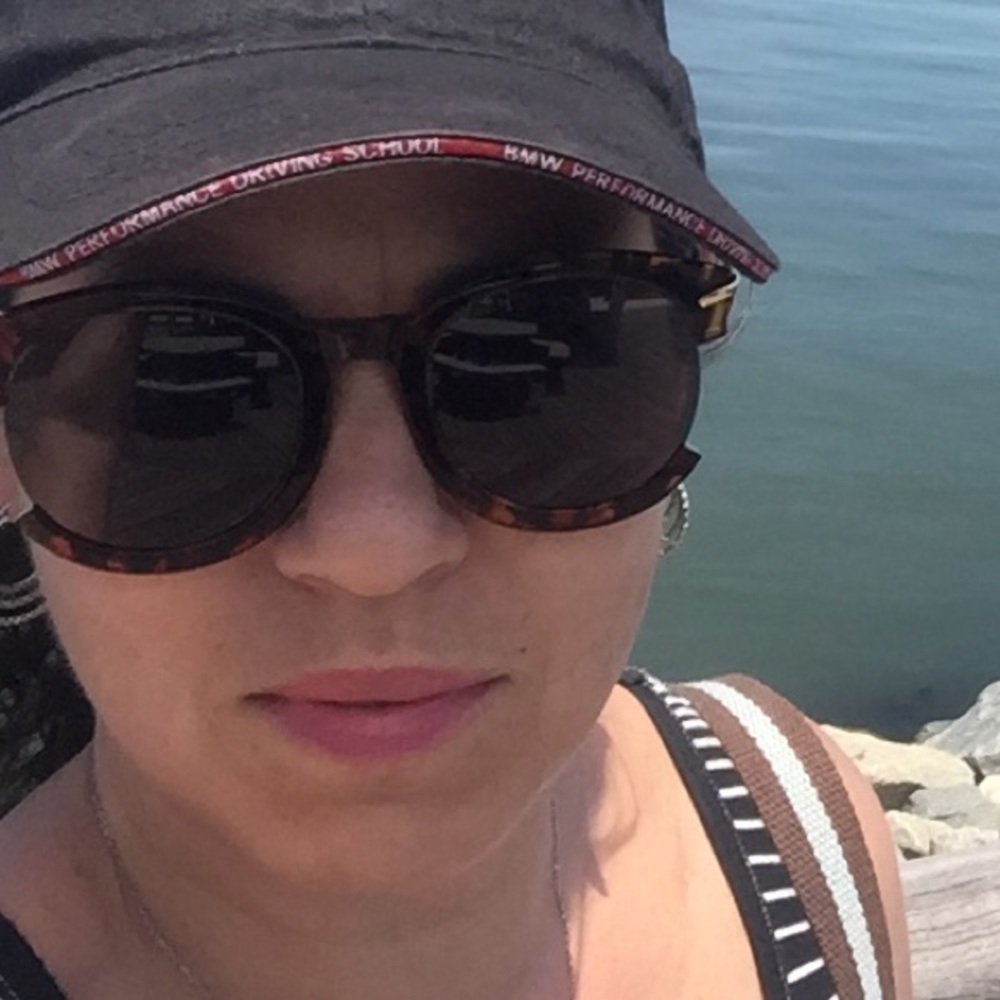 Meet your Posher, Deanne